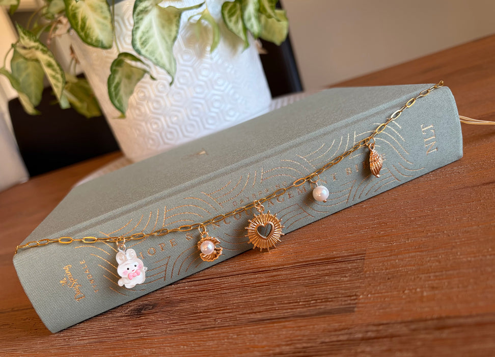 Grace Collection Book Chains